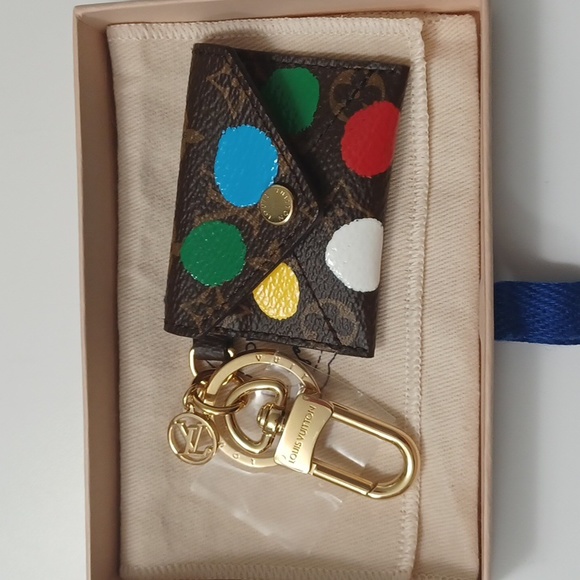 *NWT* Louis Vuitton Kusama Monogram Dot Kirigami Key Ring **RARE** 6LK0216 - Picture 4 of 8